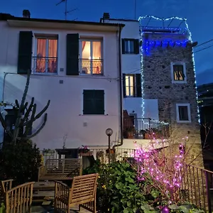 La Torretta Di Piero Con Terrazzi E Parcheggio Privato Citra Zero Zero Ottanta 31lst0282 Imperia